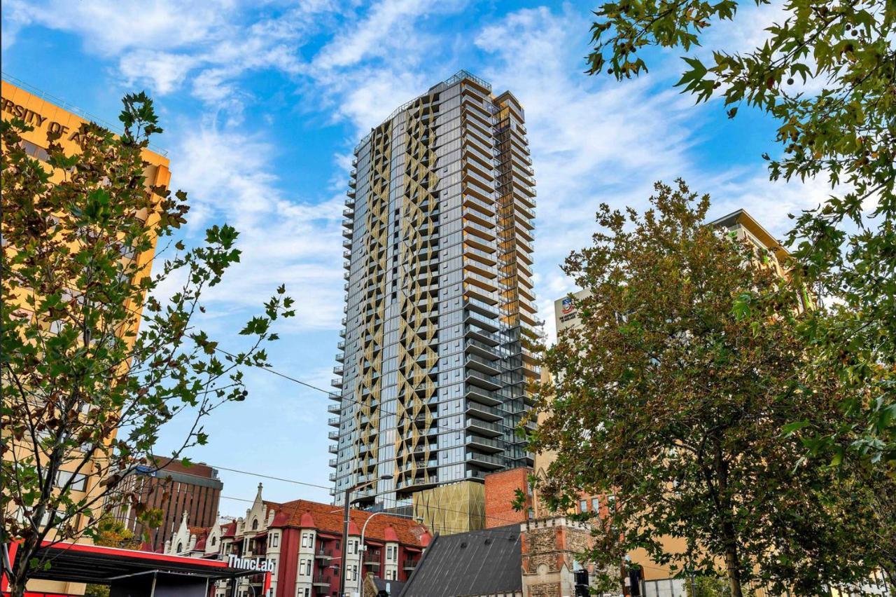 Realm Apartments By Cllix Adelaide Exteriör bild